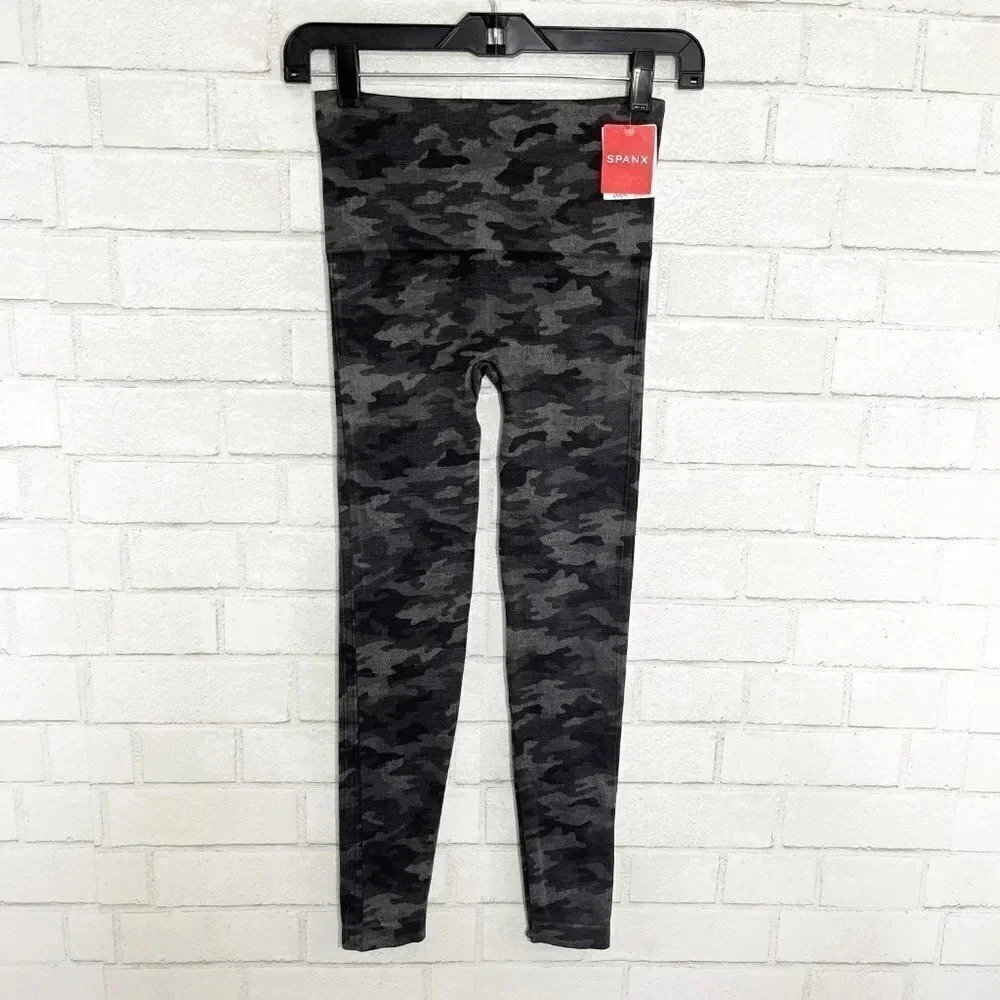 Spanx Gray Camo Cropped Leggings Women's Size Small or 2-4 New With Tags